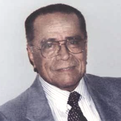 Dr. Isidro Martínez